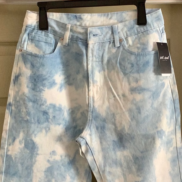 Wet Seal High Rise Relaxed Fit Jean (Junior) - Picture 8 of 14